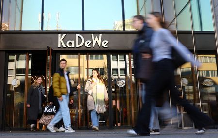 tagreuters.com2025binary_LYNXMPEL2J0AS-VIEWIMAGE