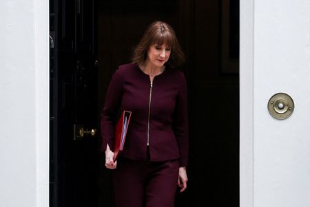 tagreuters.com2025binary_LYNXMPEL3B0DA-VIEWIMAGE