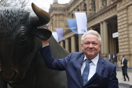 tagreuters.com2025binary_LYNXMPEL480GV-VIEWIMAGE