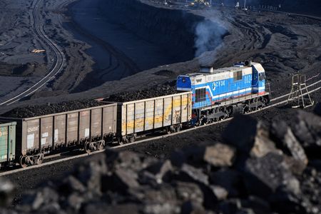 tagreuters.com2025binary_LYNXMPEL4C0RC-VIEWIMAGE