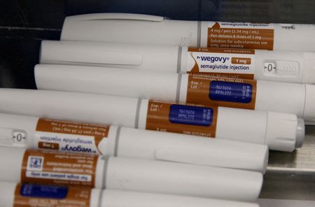 tagreuters.com2025binary_LYNXMPEL590F8-VIEWIMAGE