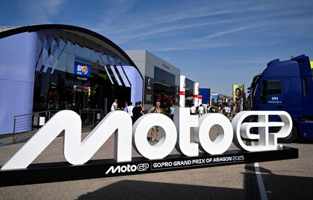 tagreuters.com2025binary_LYNXMPEL5M0LR-VIEWIMAGE