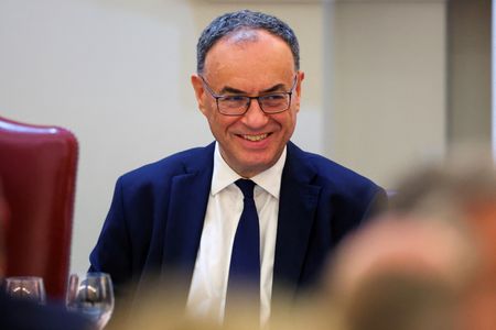 tagreuters.com2025binary_LYNXMPEL6L0FP-VIEWIMAGE