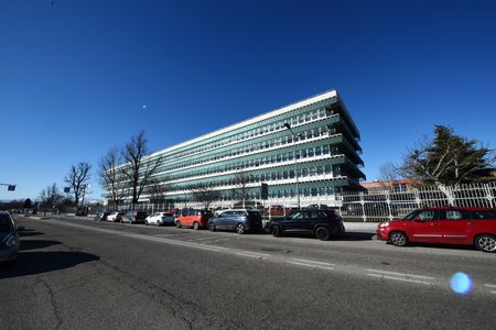 tagreuters.com2025binary_LYNXMPEL70210-VIEWIMAGE