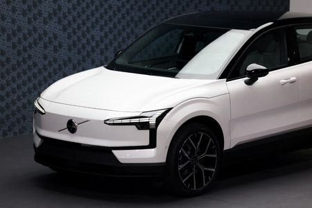 tagreuters.com2025binary_LYNXNPEL0S0BO-VIEWIMAGE