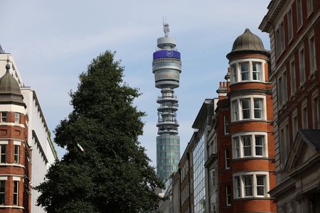 tagreuters.com2025binary_LYNXNPEL0T09A-VIEWIMAGE