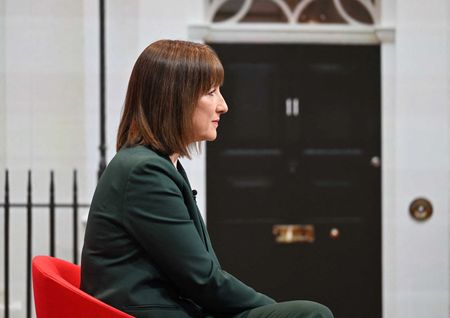 tagreuters.com2025binary_LYNXNPEL2M04R-VIEWIMAGE