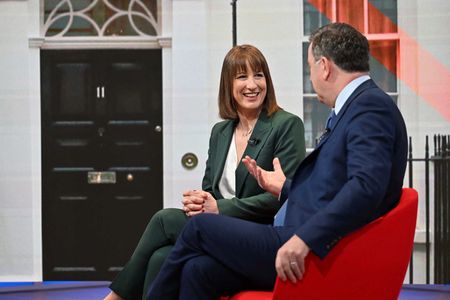 tagreuters.com2025binary_LYNXNPEL2M04S-VIEWIMAGE