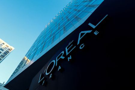 tagreuters.com2025binary_LYNXNPEL2U0B4-VIEWIMAGE