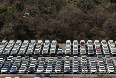 tagreuters.com2025binary_LYNXNPEL31043-VIEWIMAGE