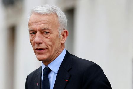 tagreuters.com2025binary_LYNXNPEL38068-VIEWIMAGE