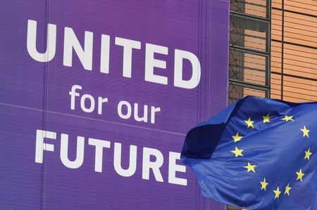 tagreuters.com2025binary_LYNXNPEL3A04B-VIEWIMAGE