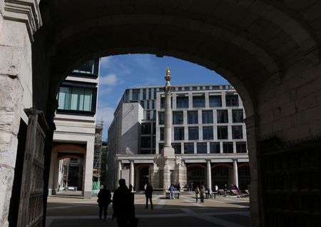 tagreuters.com2025binary_LYNXNPEL8E09C-VIEWIMAGE