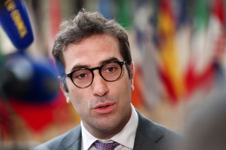 tagreuters.com2025binary_LYNXNPEL8F0HC-VIEWIMAGE