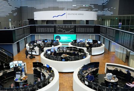 tagreuters.com2025binary_LYNXNPEL8P03Y-VIEWIMAGE