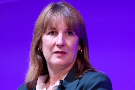 tagreuters.com2025binary_LYNXNPEL8T0TP-VIEWIMAGE