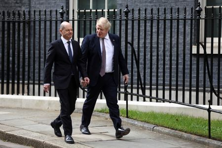 tagreuters.com2022binary_LYNXNPEI370YG-VIEWIMAGE