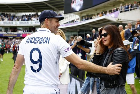 tagreuters.com2024binary_LYNXMPEK6B0GV-VIEWIMAGE