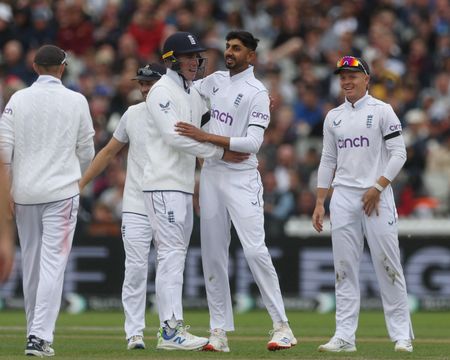 tagreuters.com2024binary_LYNXMPEK7K0EY-VIEWIMAGE