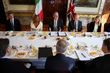 tagreuters.com2024binary_LYNXMPEK8F0JM-VIEWIMAGE