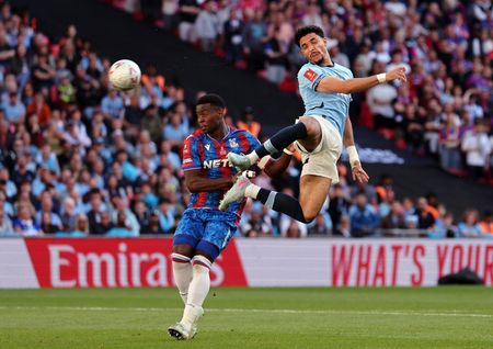 tagreuters.com2025binary_LYNXMPEL4G0C9-VIEWIMAGE