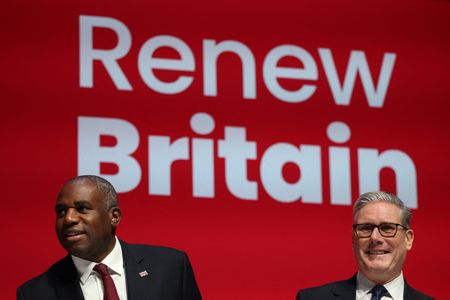 tagreuters.com2025binary_LYNXNPEL8R04D-VIEWIMAGE