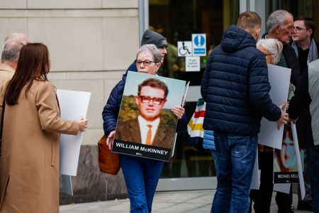 tagreuters.com2025binary_LYNXNPEL9F0NX-VIEWIMAGE