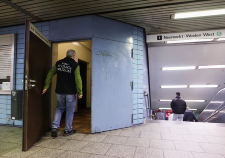 tagreuters.com2022binary_LYNXMPEI9Q09P-VIEWIMAGE