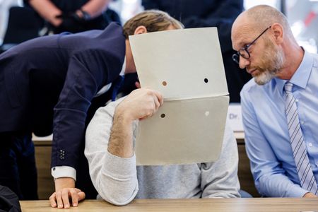 tagreuters.com2022binary_LYNXMPEIBG087-VIEWIMAGE