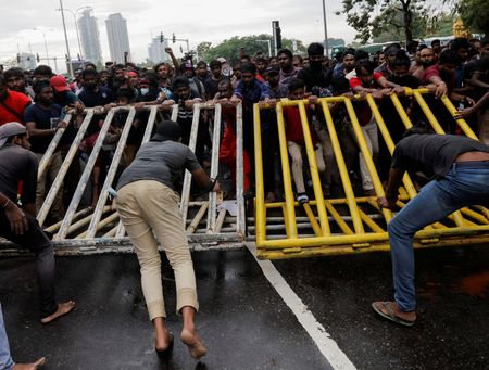 tagreuters.com2022binary_LYNXNPEI370SZ-VIEWIMAGE