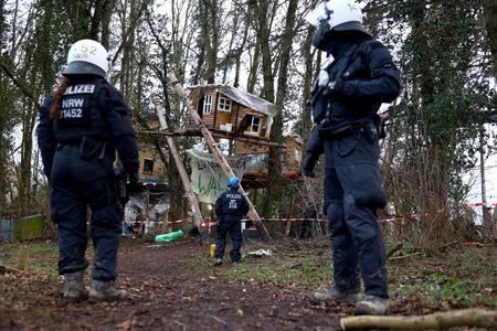 tagreuters.com2023binary_LYNXMPEJ0C0MX-VIEWIMAGE