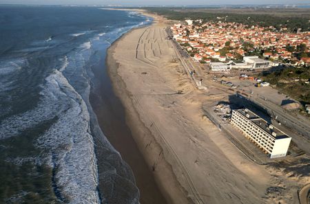 tagreuters.com2023binary_LYNXMPEJ1E0DK-VIEWIMAGE