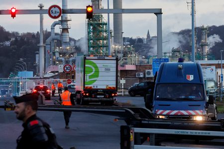 tagreuters.com2023binary_LYNXMPEJ2N06Y-VIEWIMAGE