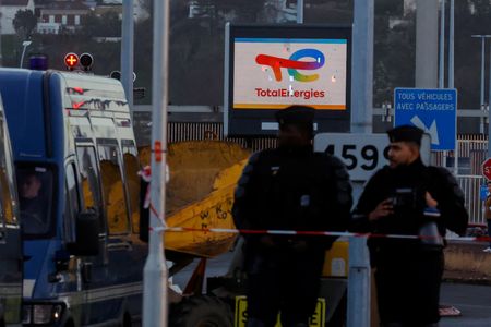 tagreuters.com2023binary_LYNXMPEJ2N072-VIEWIMAGE