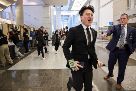 tagreuters.com2024binary_LYNXMPEK4309T-VIEWIMAGE