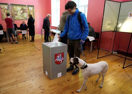 tagreuters.com2024binary_LYNXMPEK4B09G-VIEWIMAGE