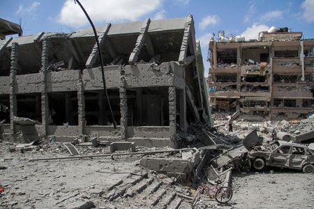 tagreuters.com2024binary_LYNXMPEK4G0DH-VIEWIMAGE