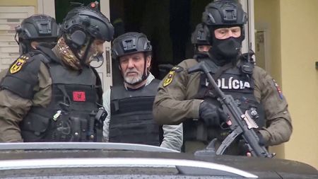 tagreuters.com2024binary_LYNXMPEK4H07M-VIEWIMAGE