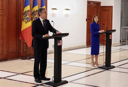 tagreuters.com2024binary_LYNXMPEK4S0U7-VIEWIMAGE