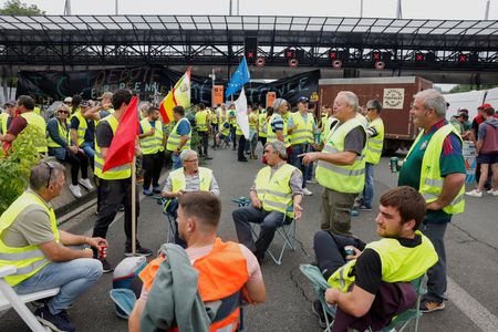 tagreuters.com2024binary_LYNXMPEK520O7-VIEWIMAGE