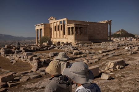 tagreuters.com2024binary_LYNXMPEK6F0M8-VIEWIMAGE