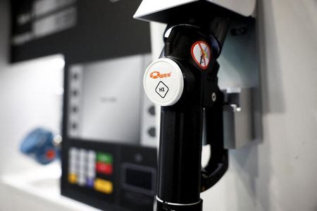 tagreuters.com2024binary_LYNXMPEK6G09W-VIEWIMAGE