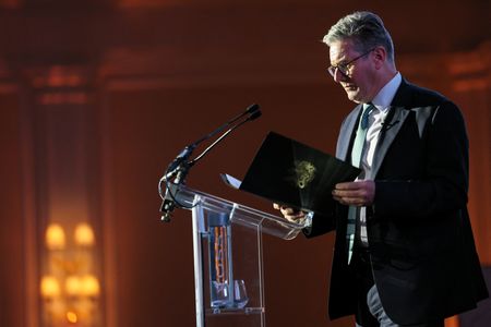 tagreuters.com2024binary_LYNXMPEK8F0RN-VIEWIMAGE