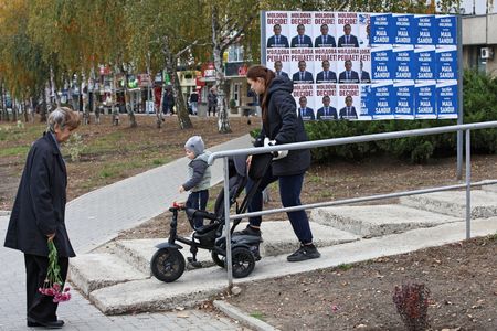 tagreuters.com2024binary_LYNXMPEK9T0F5-VIEWIMAGE