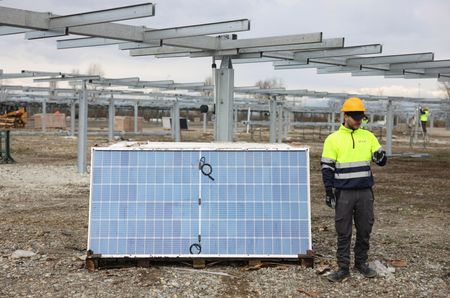 tagreuters.com2024binary_LYNXNPEK2506E-VIEWIMAGE