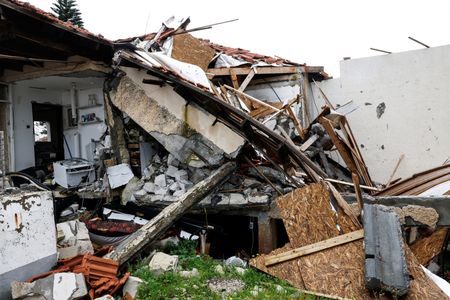 tagreuters.com2024binary_LYNXNPEK2I0JG-VIEWIMAGE