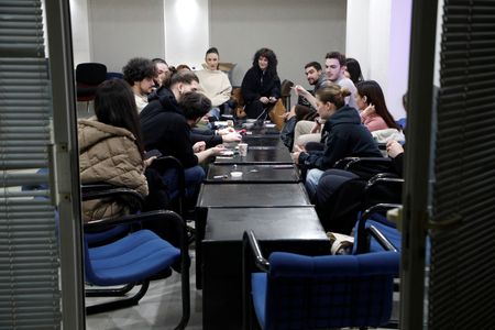 tagreuters.com2025binary_LYNXMPEL12089-VIEWIMAGE