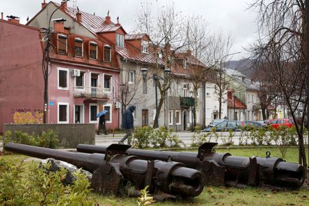 tagreuters.com2025binary_LYNXMPEL1208I-VIEWIMAGE