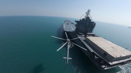 tagreuters.com2025binary_LYNXMPEL150QX-VIEWIMAGE