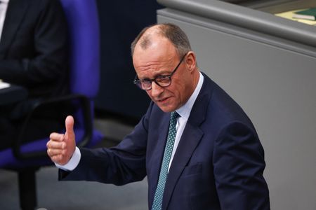 tagreuters.com2025binary_LYNXMPEL1A08V-VIEWIMAGE